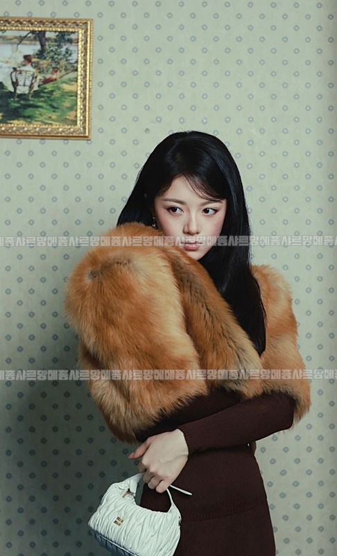 미우미우완더마케라쎄나파가죽호보미니백  20260523 113138 031.jpg