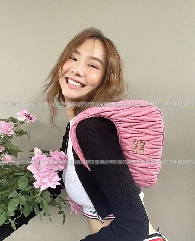 미우미우완더마테라세나파구죽호보백  20260528 142310 020.jpg