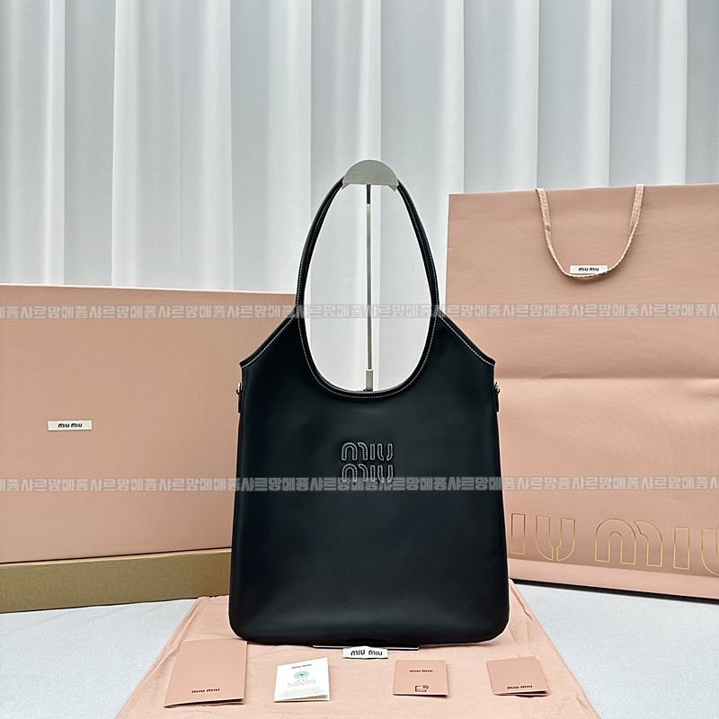 미우미우아이비가죽백  20260528 160755 001.jpg