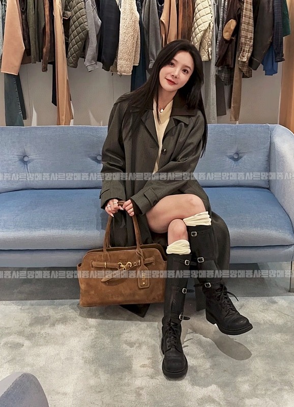 미우미우아방뛰르가죽백  20260529 115157 061.jpg