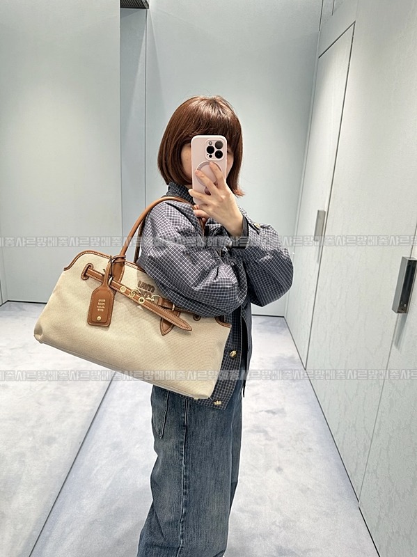 미우미우아방뛰르캔버스  20260530 104310 005.jpg