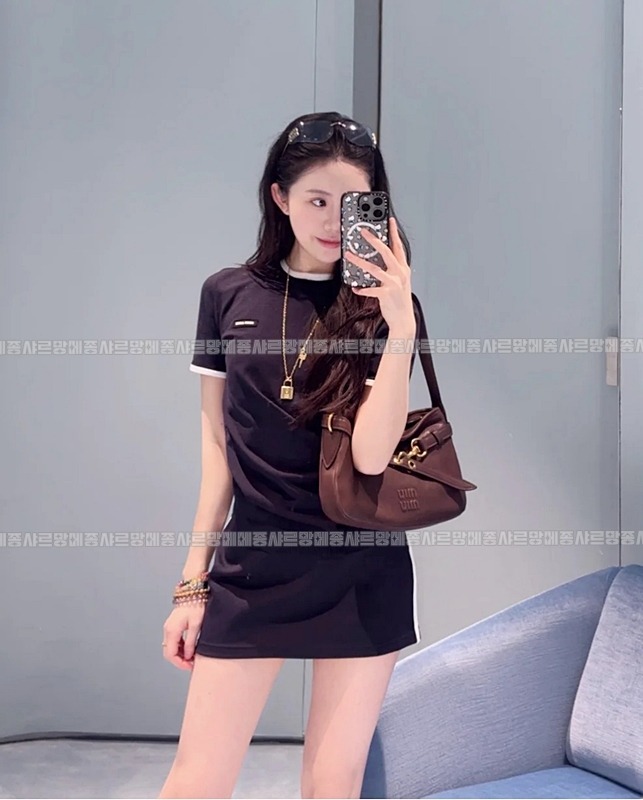 미우미우아방뛰르나파가죽백  20260530 134904 013.jpg