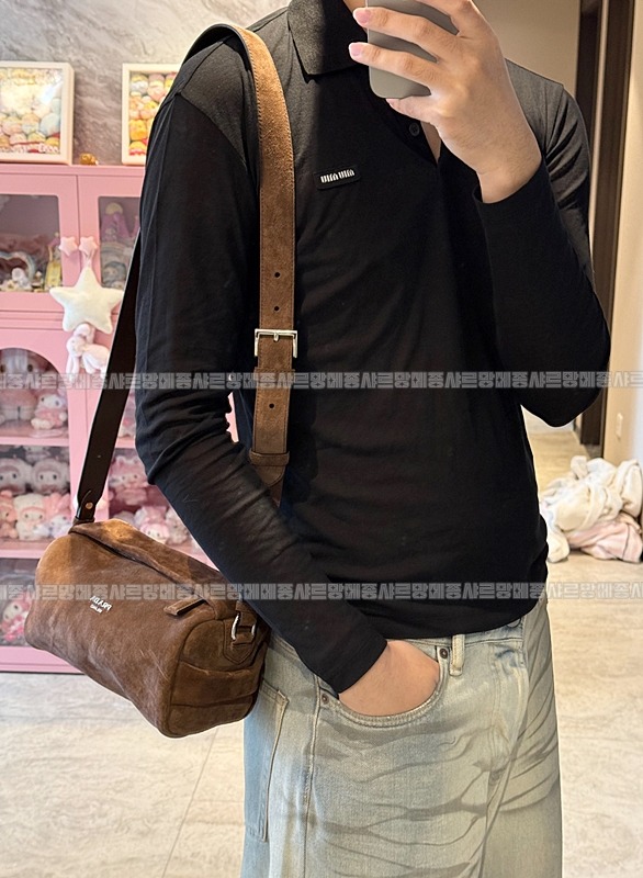 프라다스웨이드가죽숄더백  20260531 124906 020.jpg