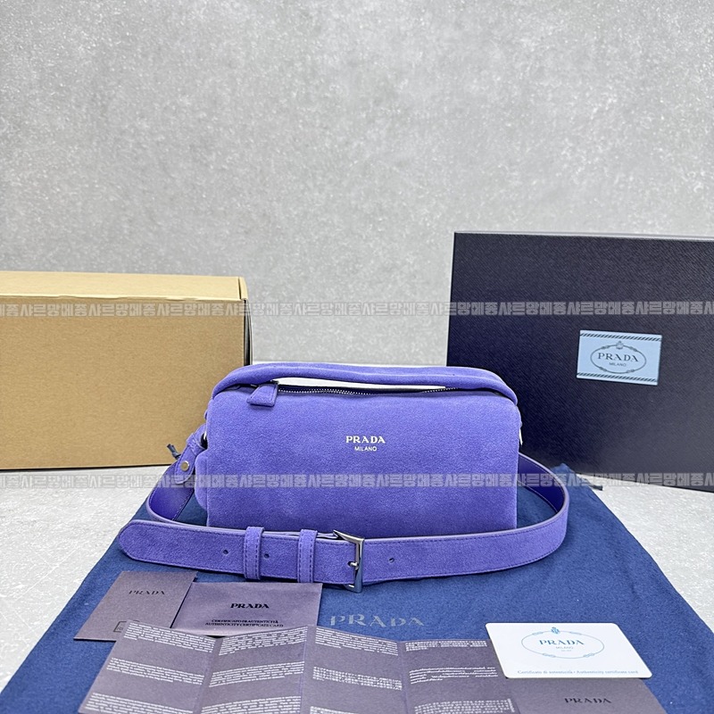 프라다스웨이드가죽숄더백  20260531 124904 010.jpg