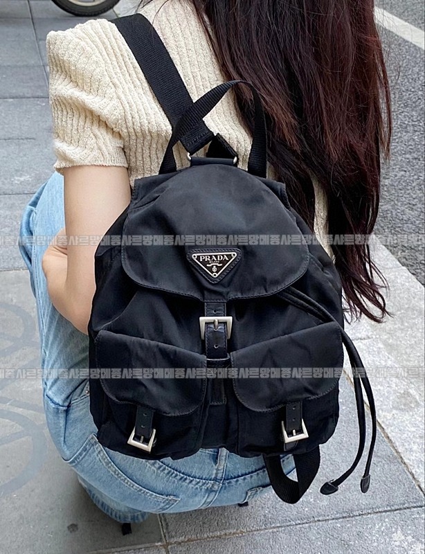 프라다미디움리나일론백팩  20260531 162359 010.jpg