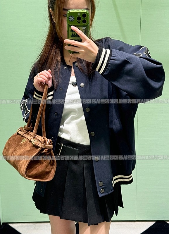 프라다보니가죽핸드백  20260531 164329 062.jpg