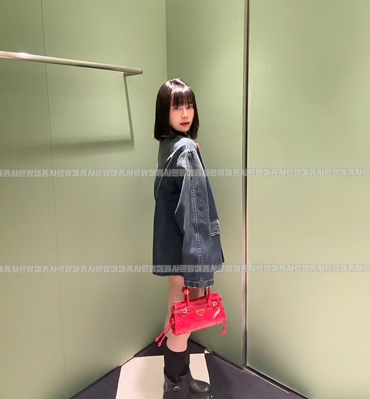 프라다보니가죽핸드백  20260601 103112 061.jpg