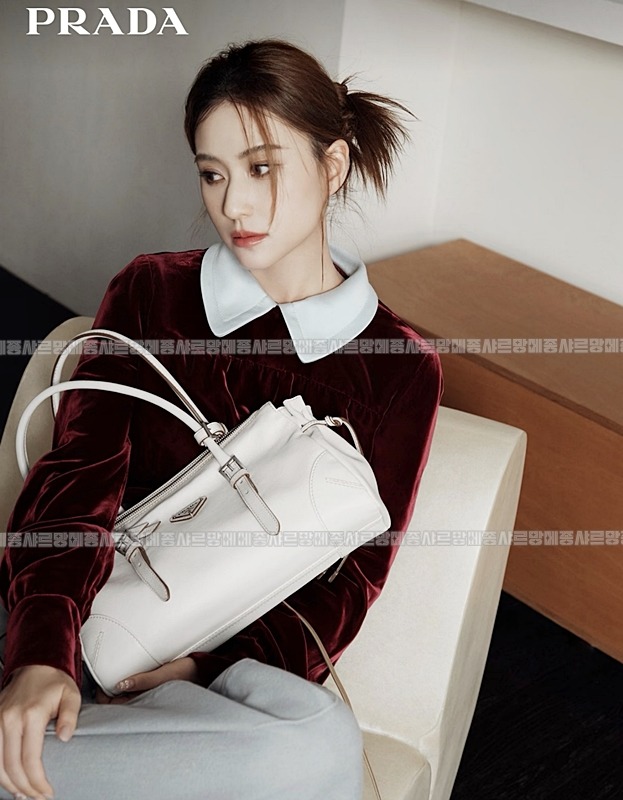 프라다보니미디움글라쎄가죽토트백  20260601 153518 071.jpg