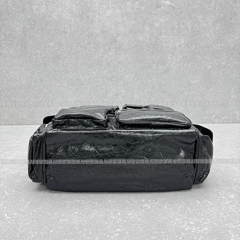 발렌시아가수퍼비지라지슬링백  20260603 141430 004.jpg