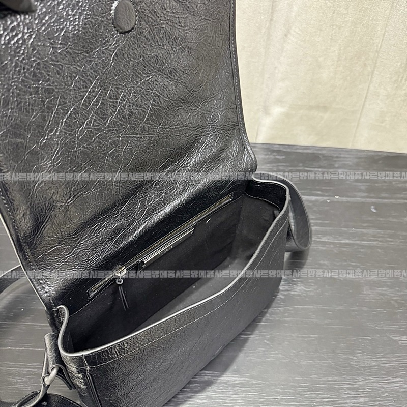 발렌시아가르카골플랩백  20260605 111644 009.jpg