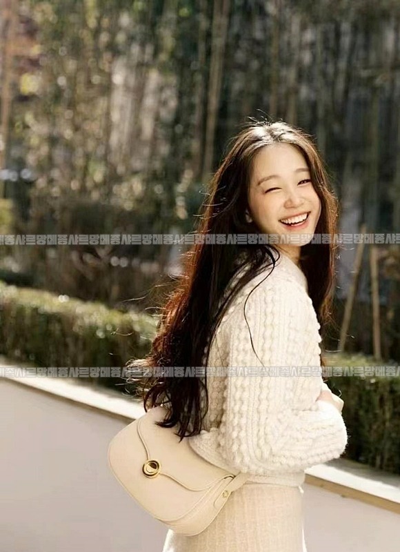 로로피아나기에라백  20260612 163742 073.jpg