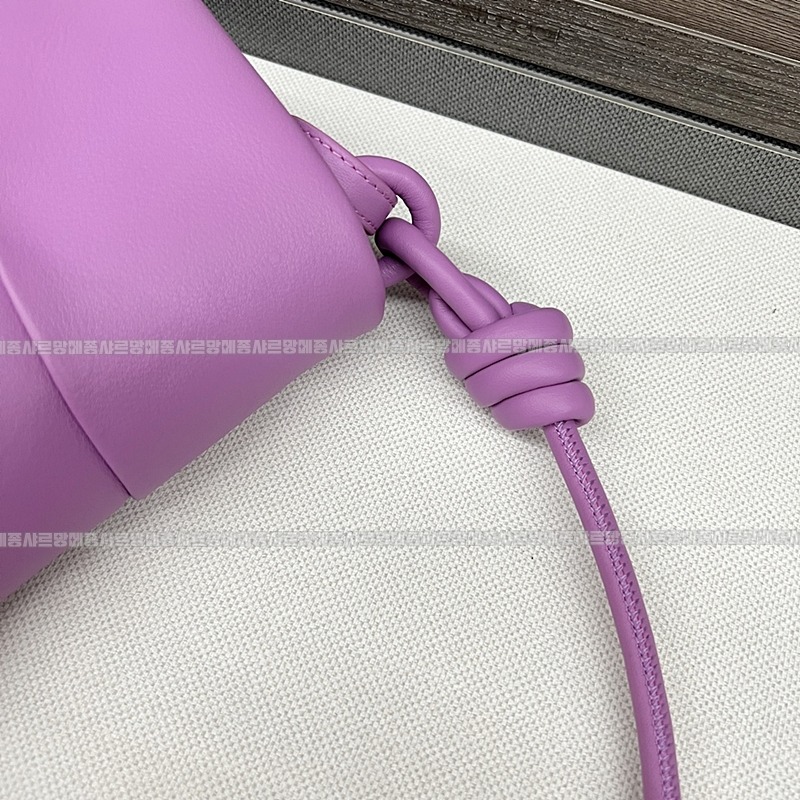 로에베파세오숄더백20260622 150215 018.jpg