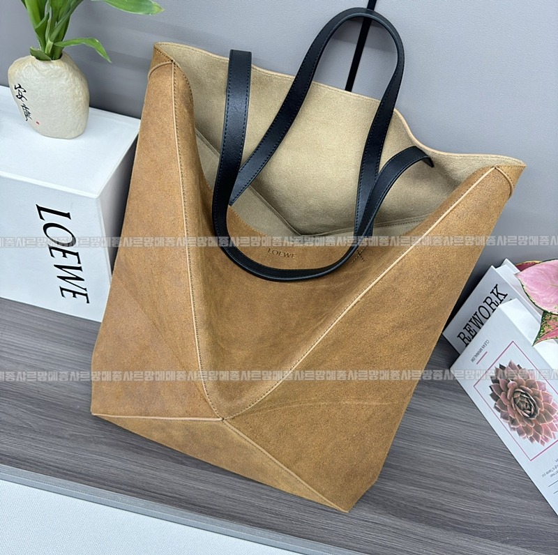 로에베퍼즐폴드토트백  20260627 145437 019.jpg