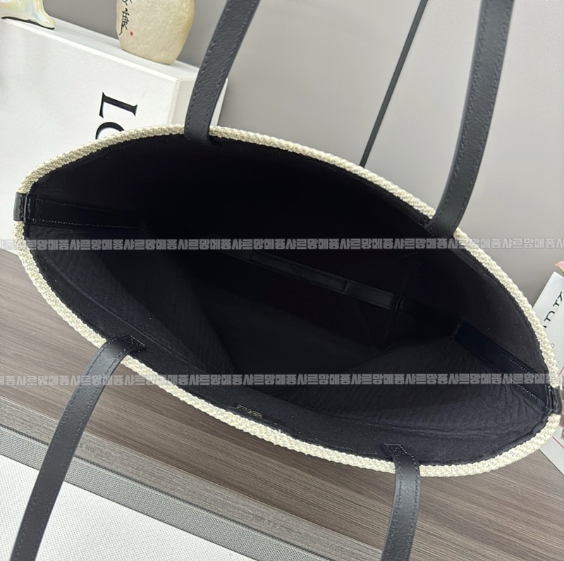 로에베퍼즐폴드토트백  20260628 153629 008.jpg