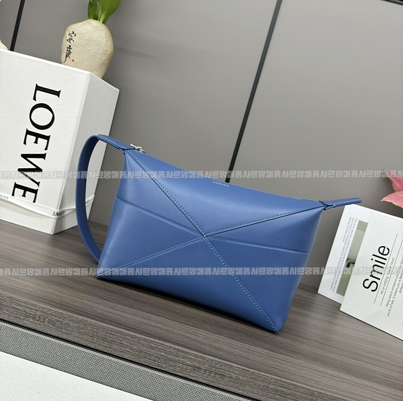 로에베퍼즐폴드파우치  20260628 172421 022.jpg