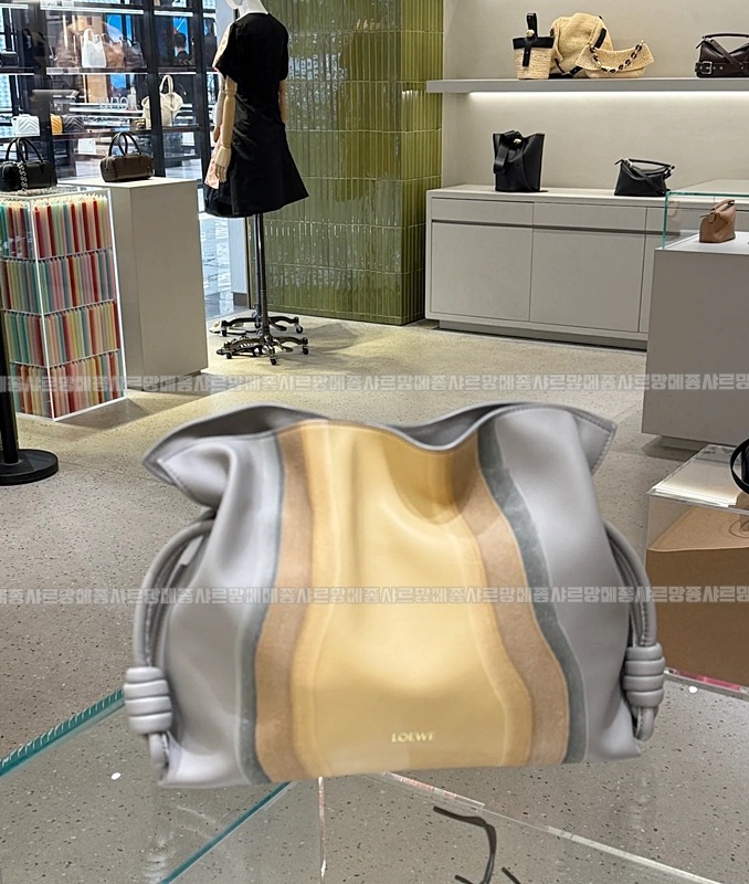 로에베프라멩코클러치  20260628 174133 006.jpg