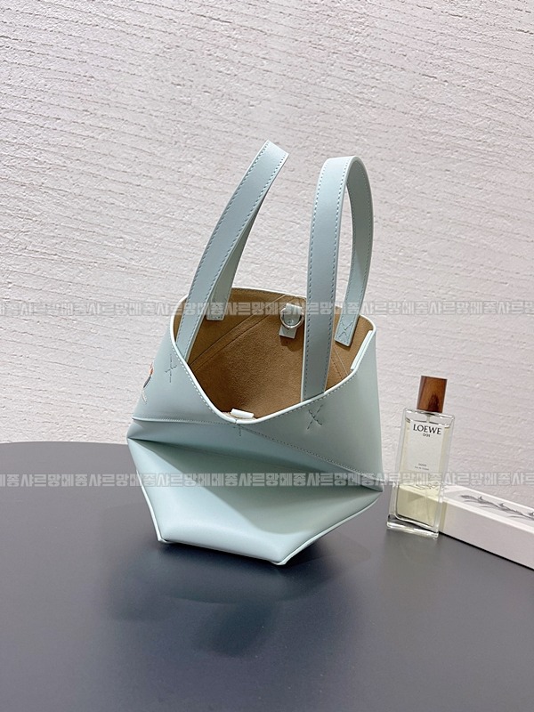 로에베X수지후지타팽권미니퍼즐폴드토트  20260629 093712 003.jpg