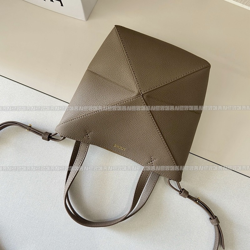 로에베퍼즐폴드토트백미니  20260629 100708 030.jpg