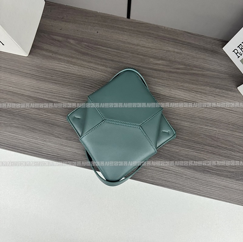 로에베퍼즐폴드토트백미니  20260629 100712 052.jpg