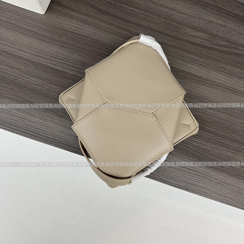 로에베퍼즐폴드토트백미니  20260629 100714 064.jpg
