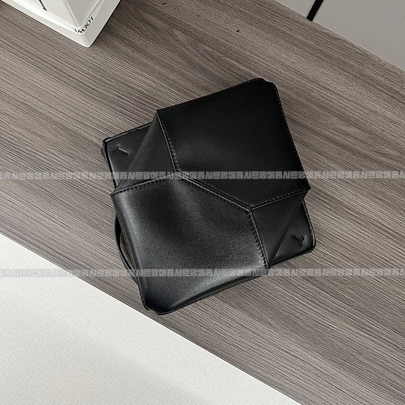 로에베퍼즐폴드토트백미니  20260629 100719 105.jpg