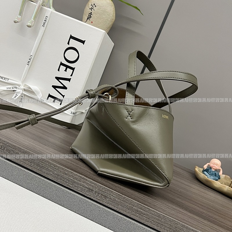 로에베퍼즐폴드토트백미니  20260629 100721 116.jpg