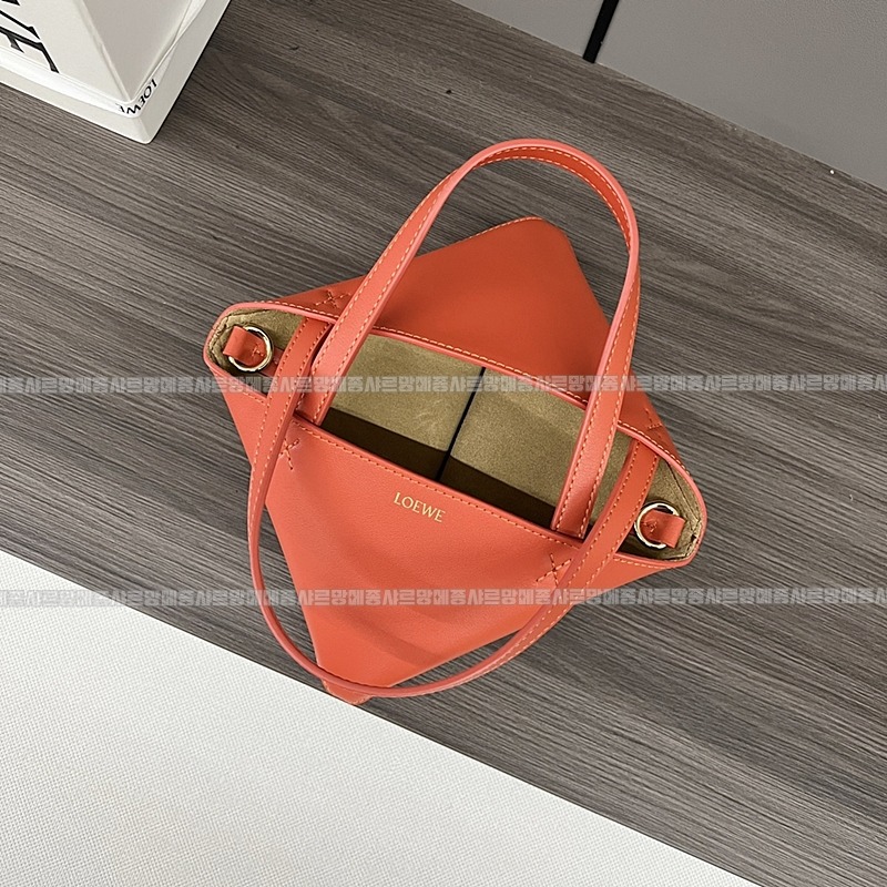 로에베퍼즐폴드토트백미니  20260629 100724 139.jpg