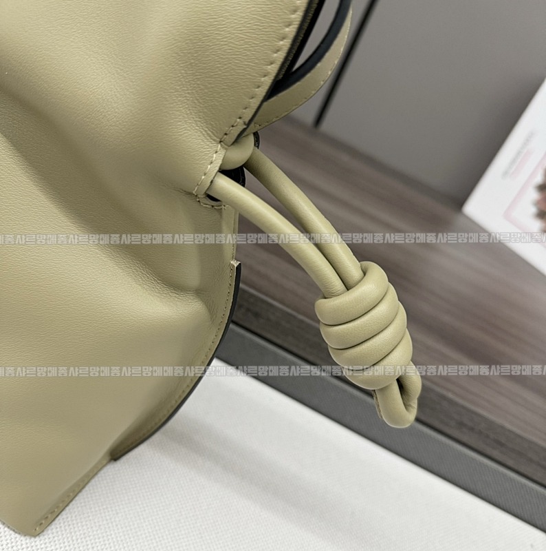 로에베플라멩코클러치백  20260703 133605 029.jpg