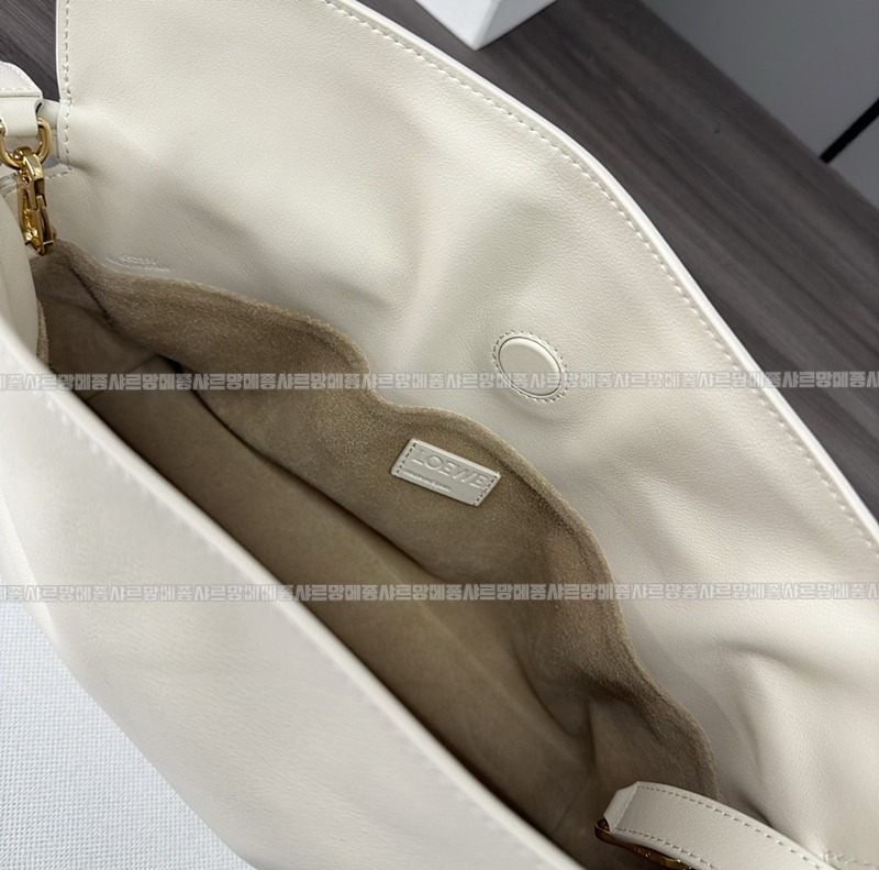 로에베플라멩코클러치백  20260703 133607 041.jpg