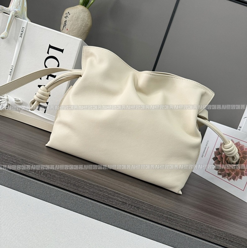 로에베플라멩코클러치백  20260703 133606 036.jpg