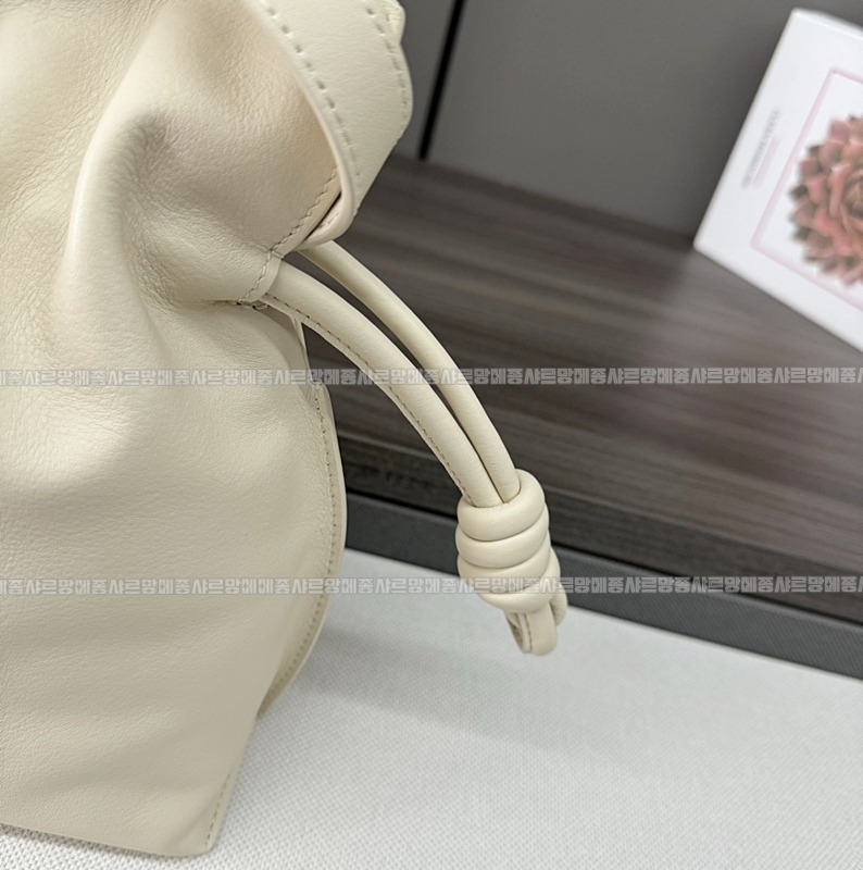로에베플라멩코클러치백  20260703 133607 039.jpg