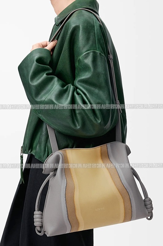 로에베프라멩코클러치랜드스케이프  20260705 120219 028.jpg