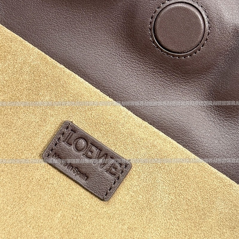 로에베프라멩코클러치랜드스케이프  20260705 120227 050.jpg