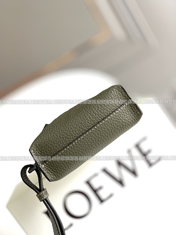 로에베버티컬T포켓백  20260705 140612 036.jpg