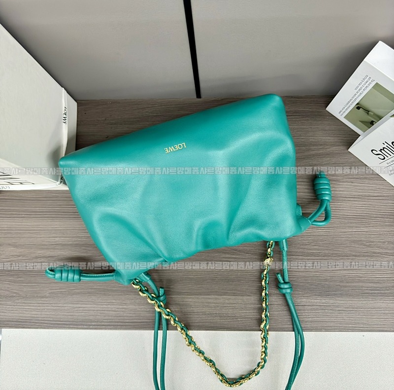 로에베플라멩코펄스백  20260706 093322 006.jpg