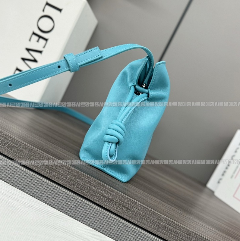 로에베플라멩코클러치  20260706 115043 003.jpg