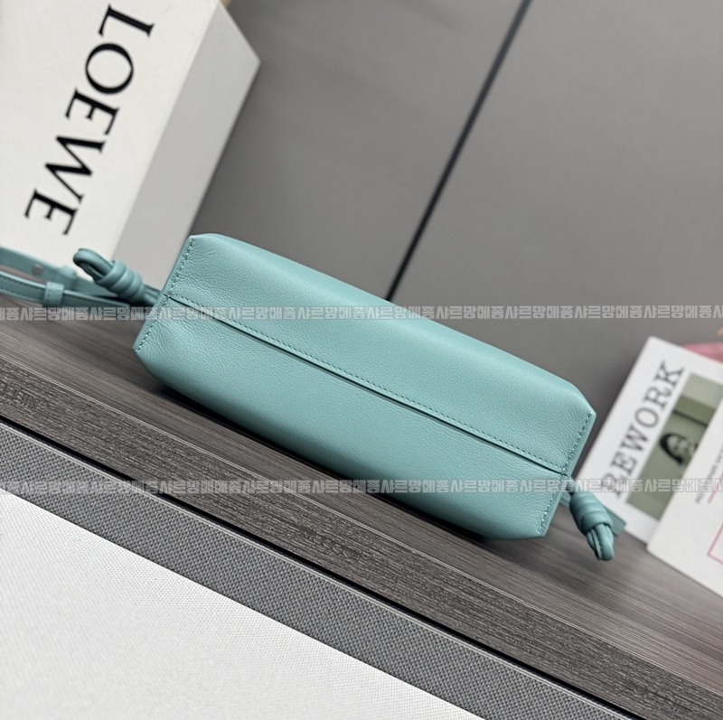 로에베플라멩코클러치  20260706 115045 015.jpg