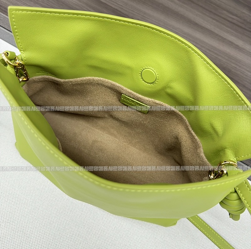 로에베플라멩코클러치  20260706 115047 031.jpg