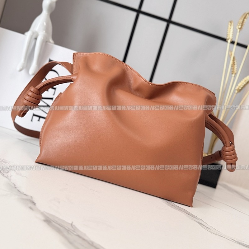 로에베플라멩코클러치  20260706 140533 004.jpg