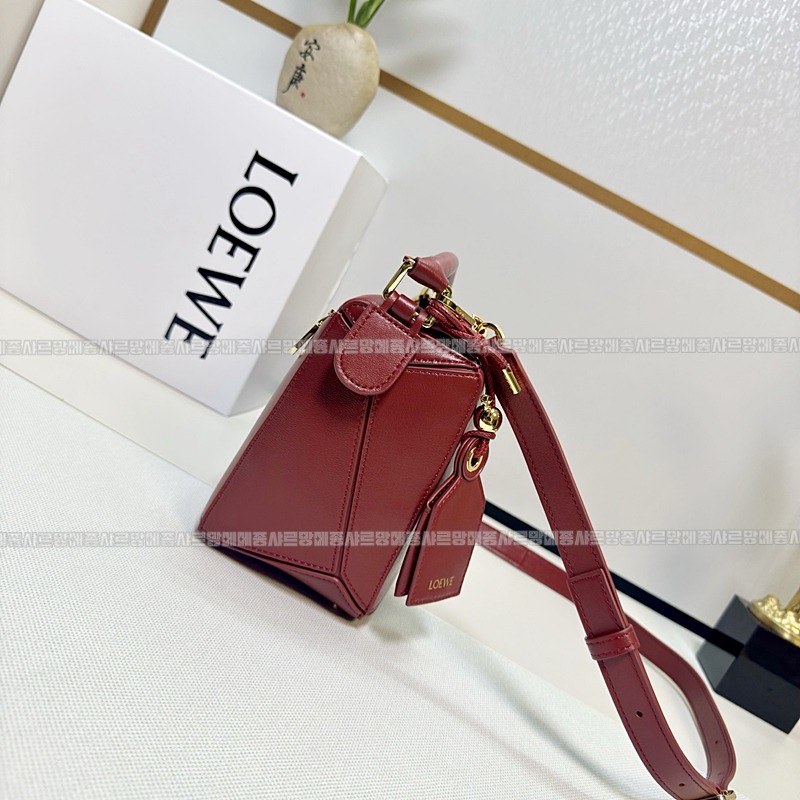 로에베페더라이트퍼즐백  20260709 131051 085.jpg