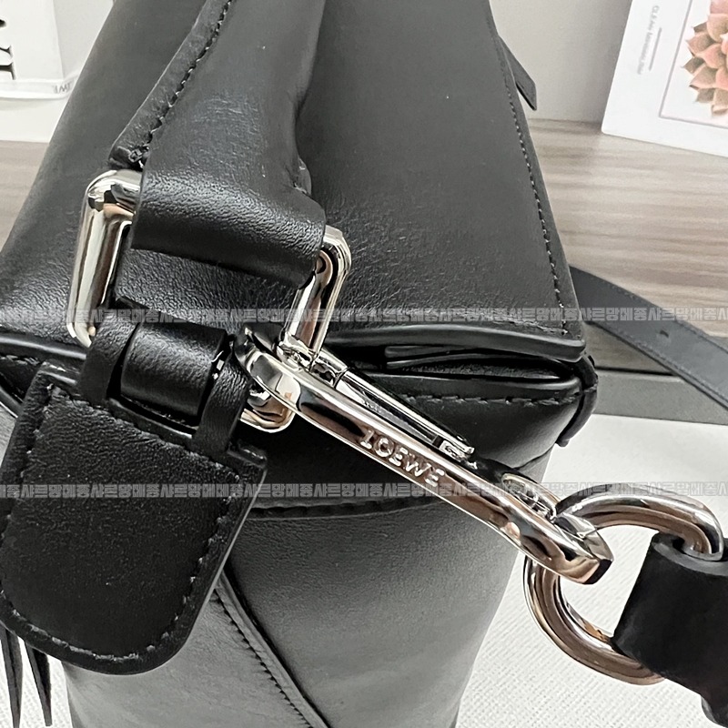 로에베퍼즐백미디움  20260709 153527 048.jpg