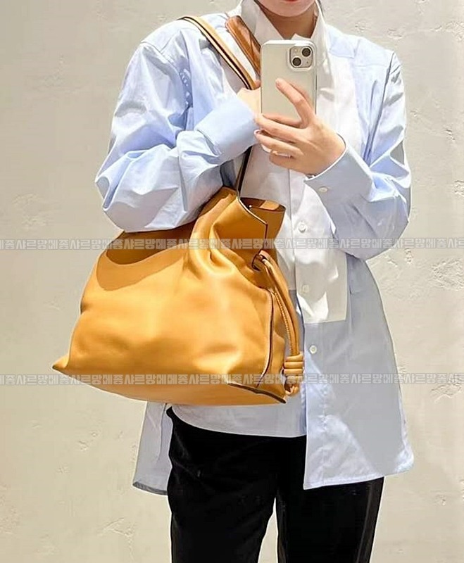 로에베플라멘코클러치  20260712 151029 055.jpg