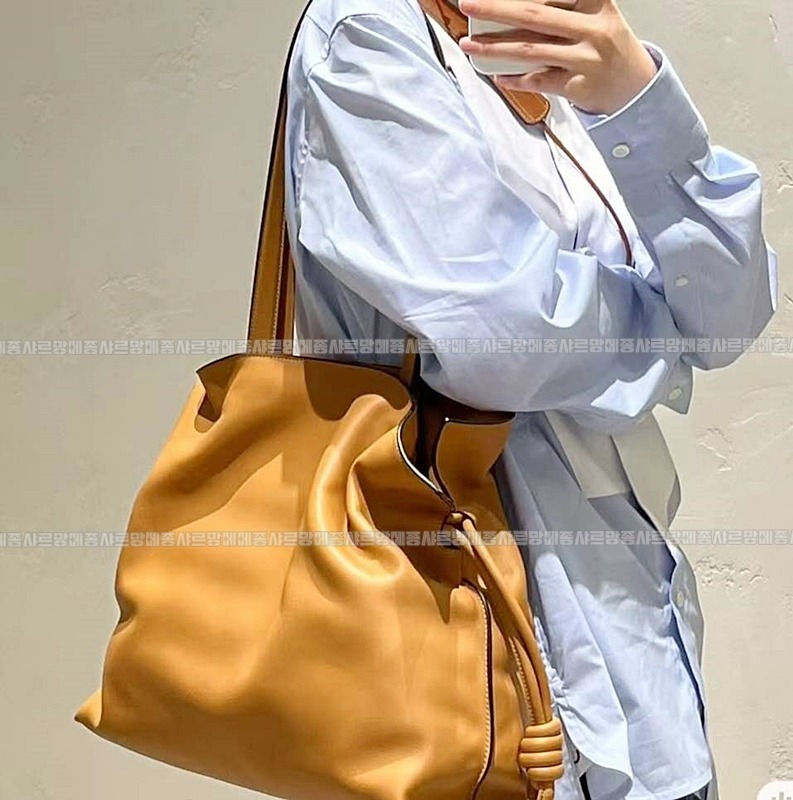 로에베플라멘코클러치  20260712 151029 056.jpg