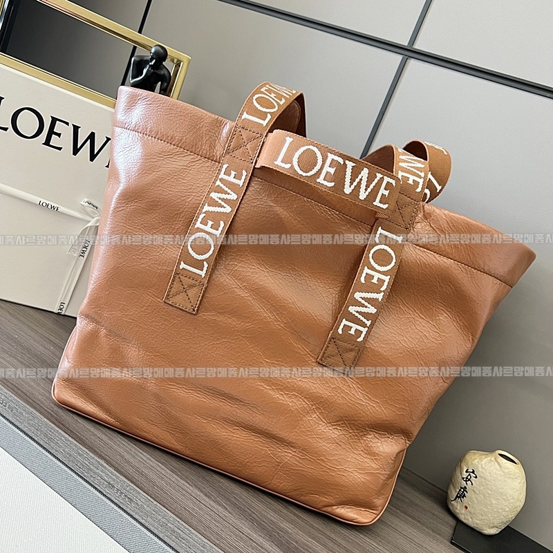 로에베폴드쇼퍼백  20260712 153530 005.jpg