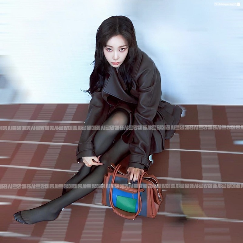 로에베마드리드백미디움  20260713 162029 032.jpg