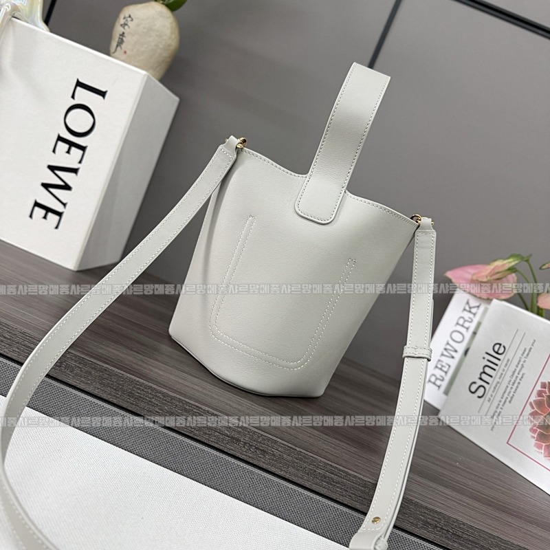 로에베미니페블버킷백  20260714 101334 106.jpg