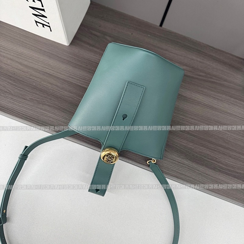 로에베미니페블버킷백  20260714 101337 118.jpg