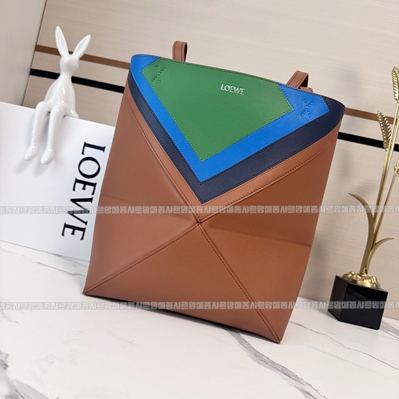 로에베퍼즐폴드토트백  20260714 115909 028.jpg
