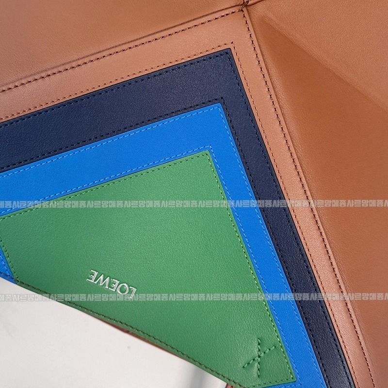 로에베퍼즐폴드토트백  20260714 115910 033.jpg
