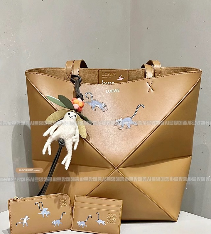 로에베퍼즐폴드토트백  20260714 143421 001.jpg